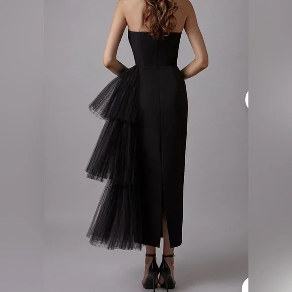 Bella Barnett  Elegant Special Occasion Dress - Picture 2 of 10